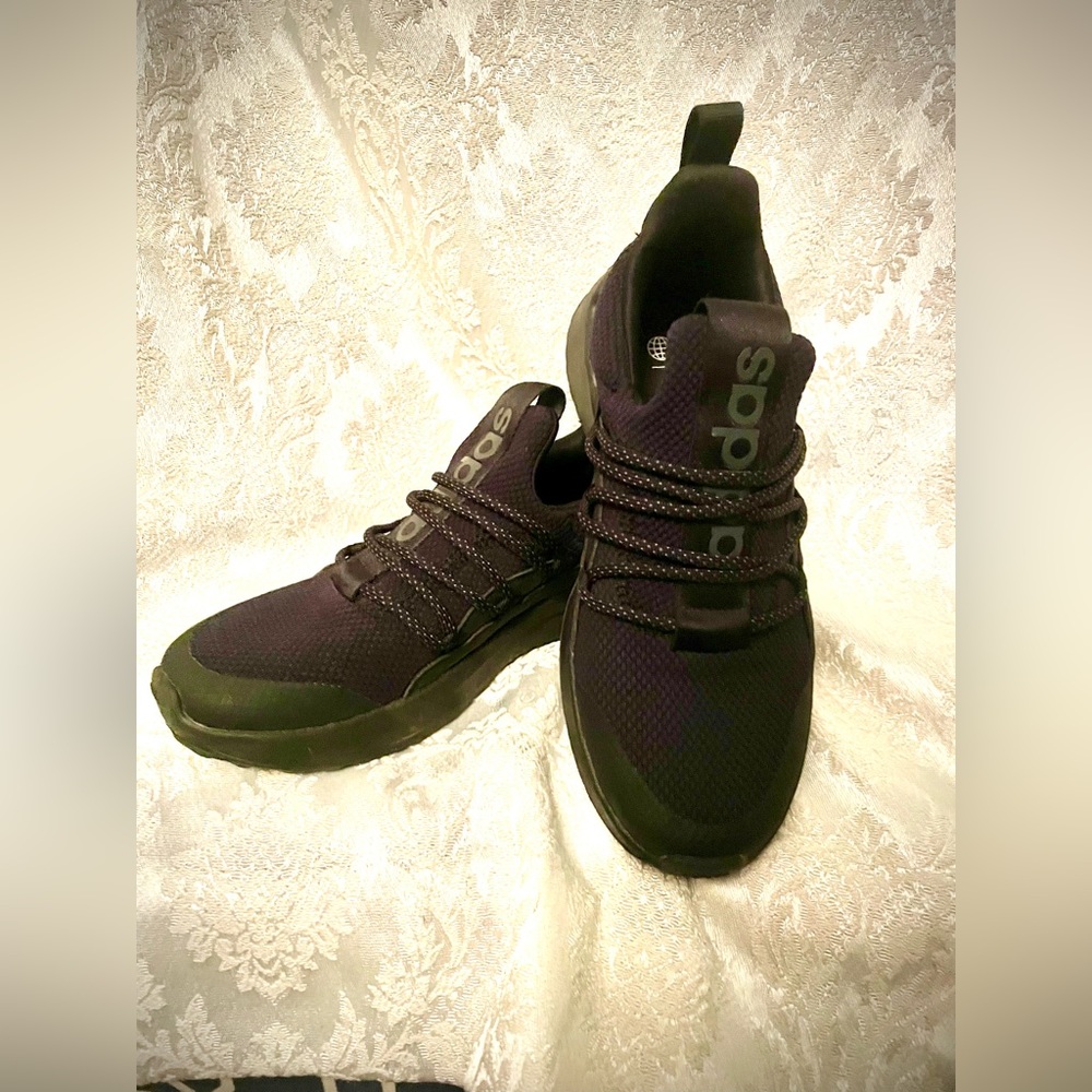 Adidas Lite Racer, sz 4 kids